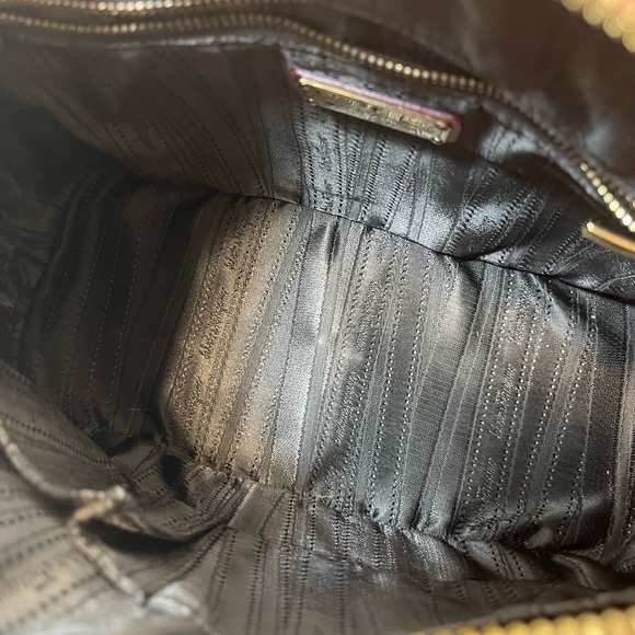 ❤️Salvatore Ferragamo BB Alma two way❤️ - Picture 9 of 16